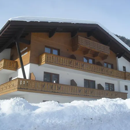 Konukevi Gaestehaus Panorama 3*